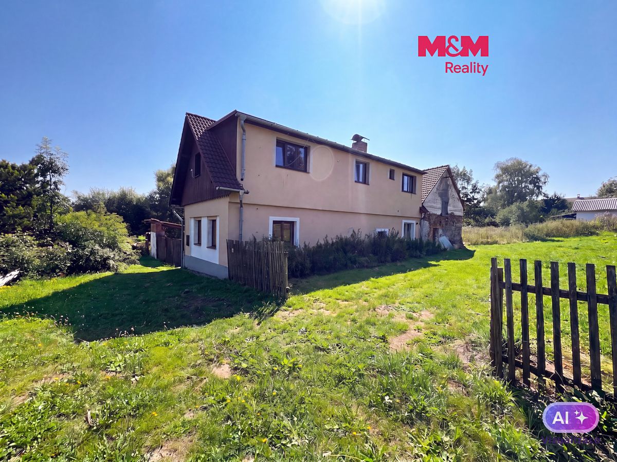Prodej rodinného domu 160 m², pozemek 1555 m²
